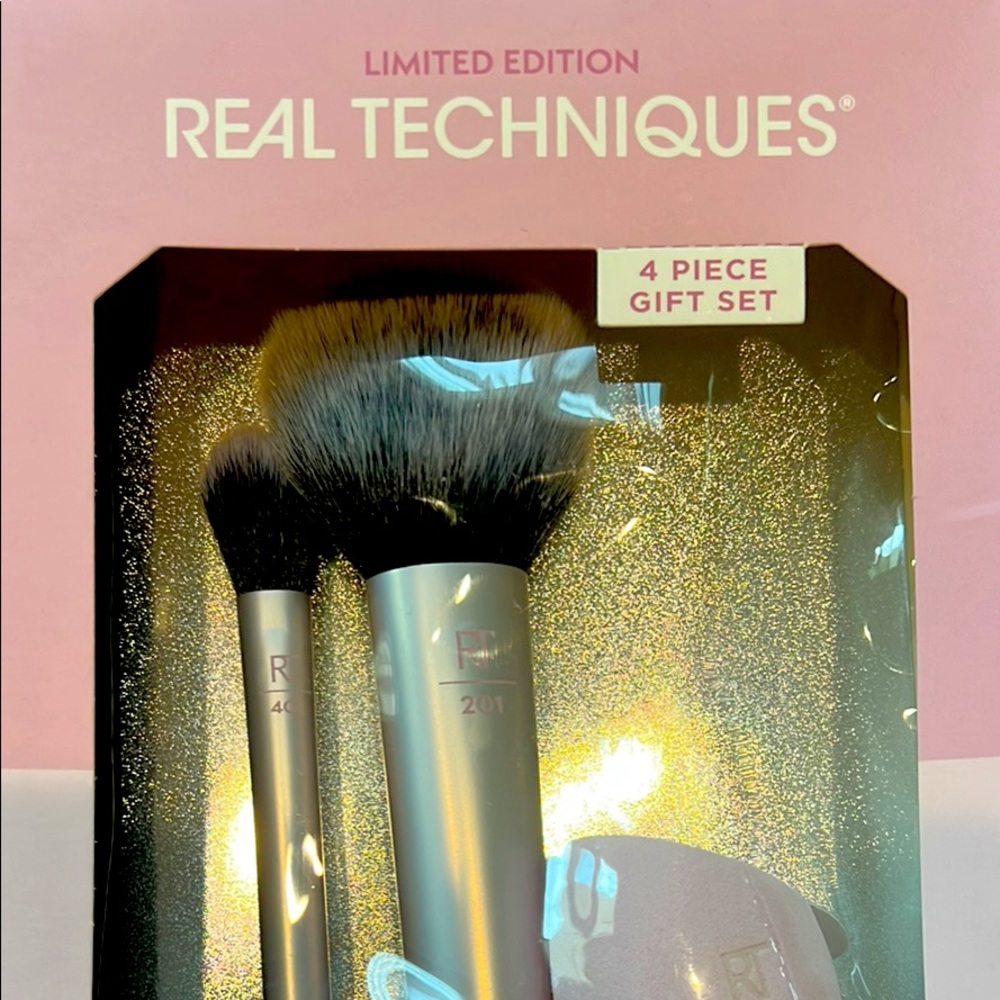Real techniques 4 piece set